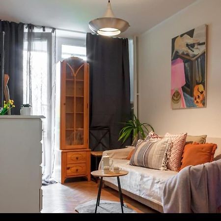 Spacious Retro Flat Close To National Stadium Varsovie Extérieur photo