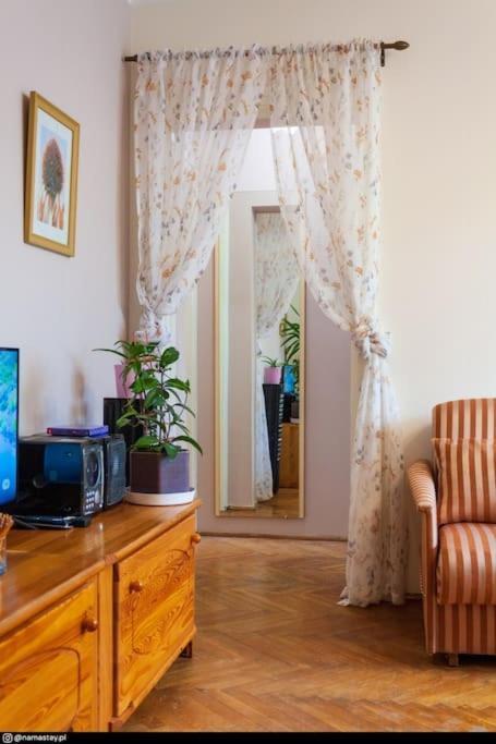 Spacious Retro Flat Close To National Stadium Varsovie Extérieur photo
