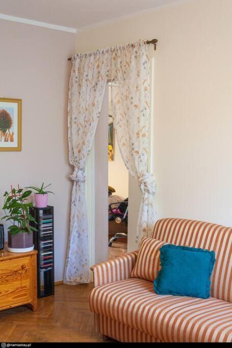 Spacious Retro Flat Close To National Stadium Varsovie Extérieur photo