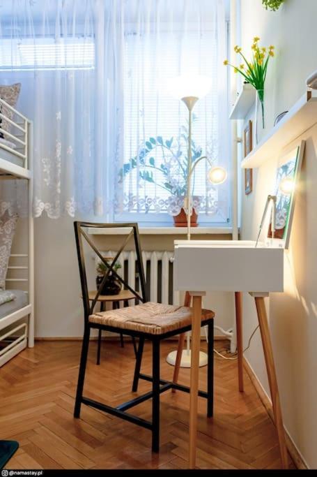 Spacious Retro Flat Close To National Stadium Varsovie Extérieur photo